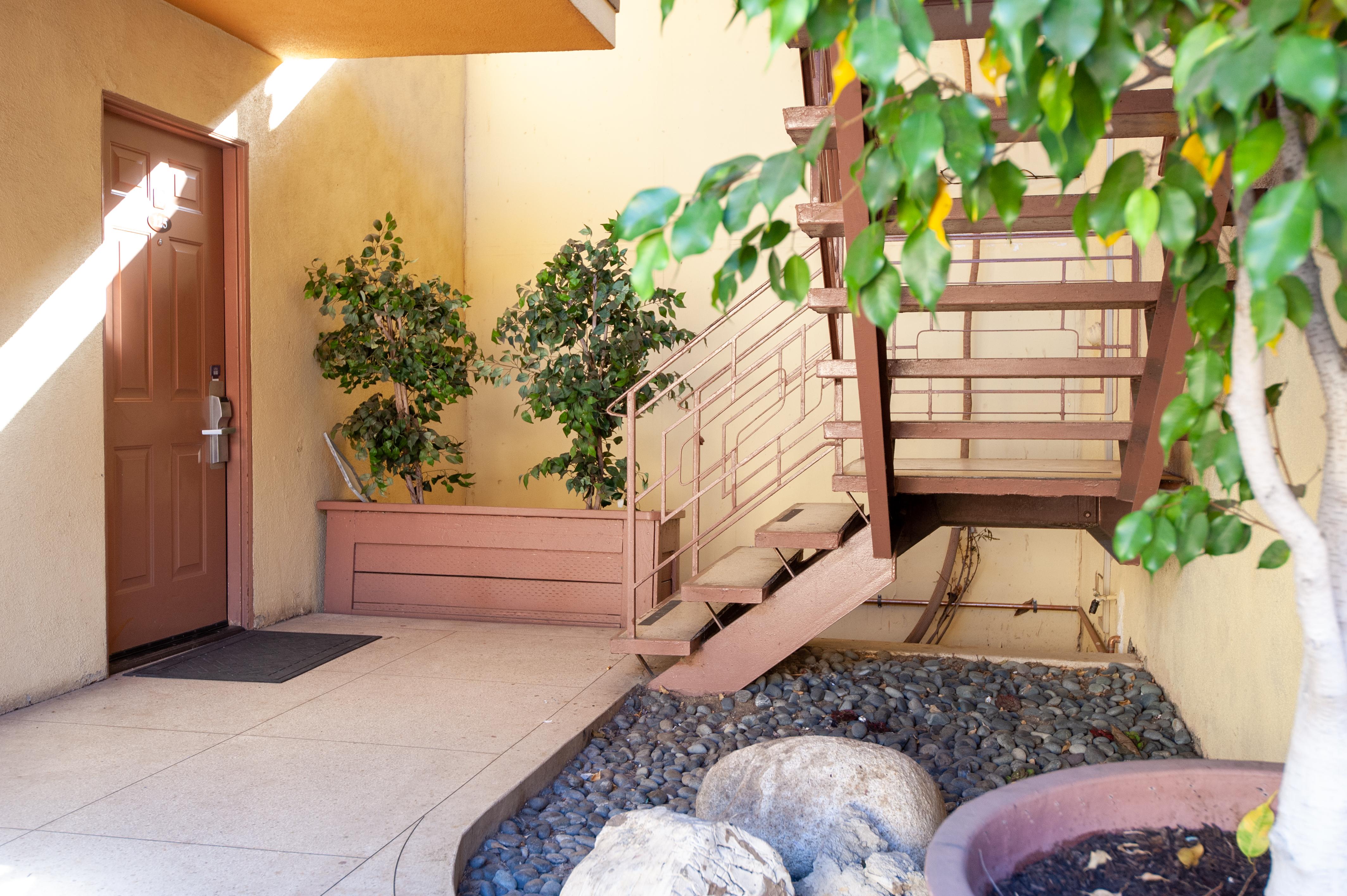 Studio City Court Yard Hotel Interior foto